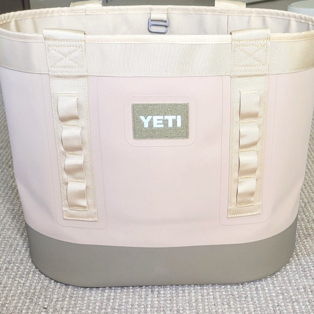 YETI Camino 35 Carryall